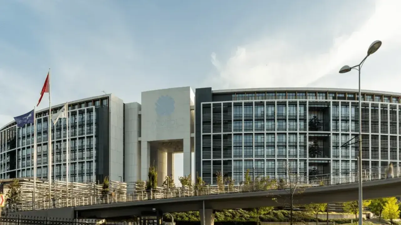 İstanbul Medipol Üniversitesi