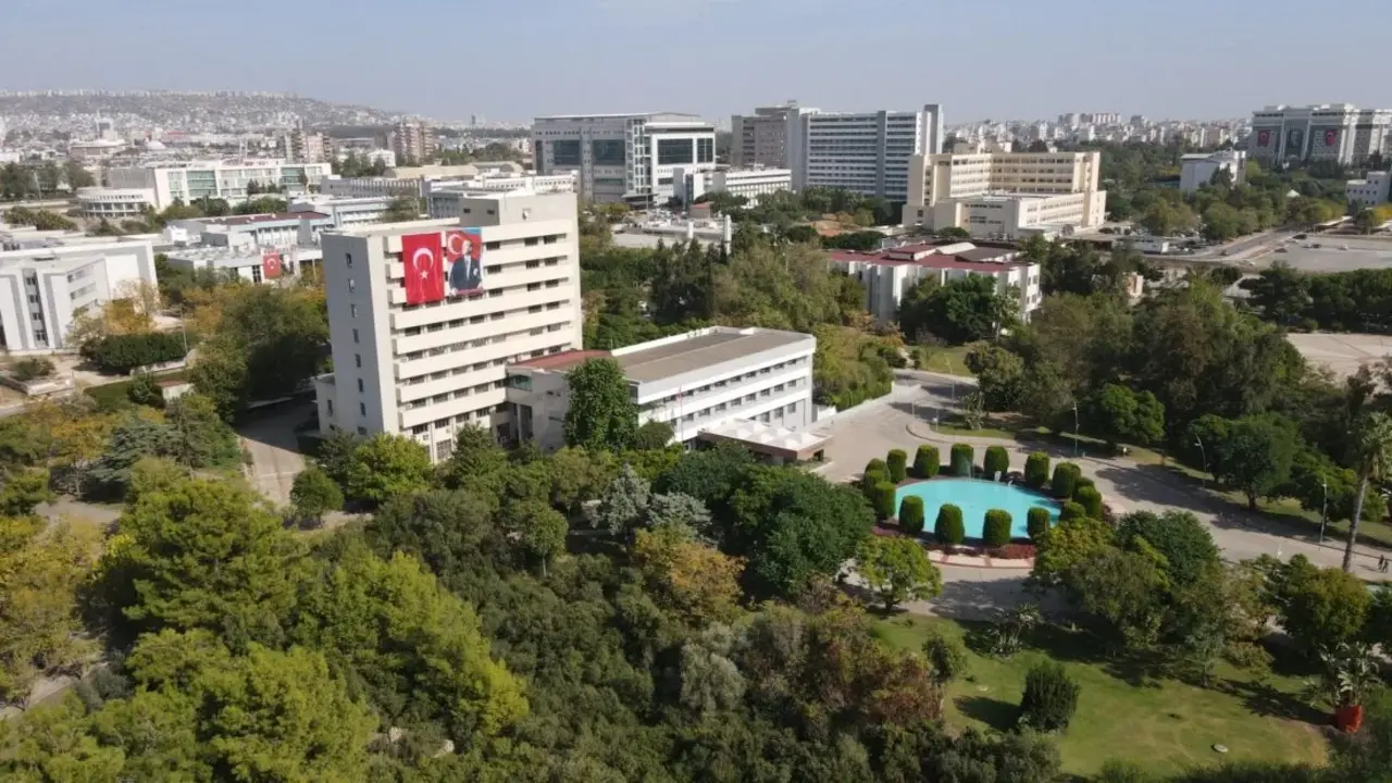 Akdeniz Üniversitesi