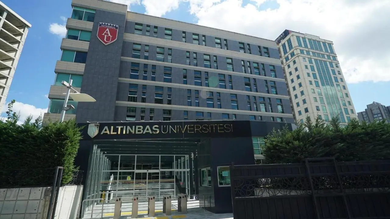 İstanbul Altınbaş Üniversitesi