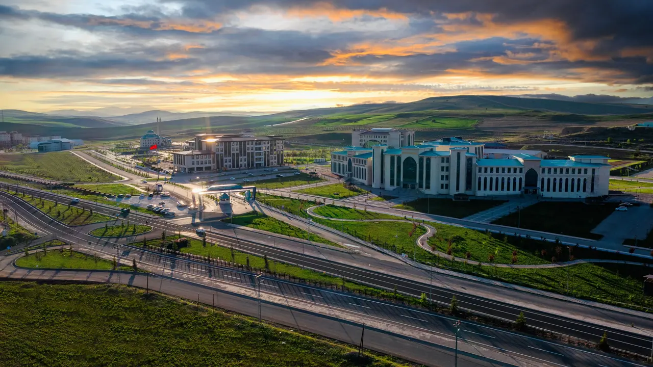 Bayburt Üniversitesi