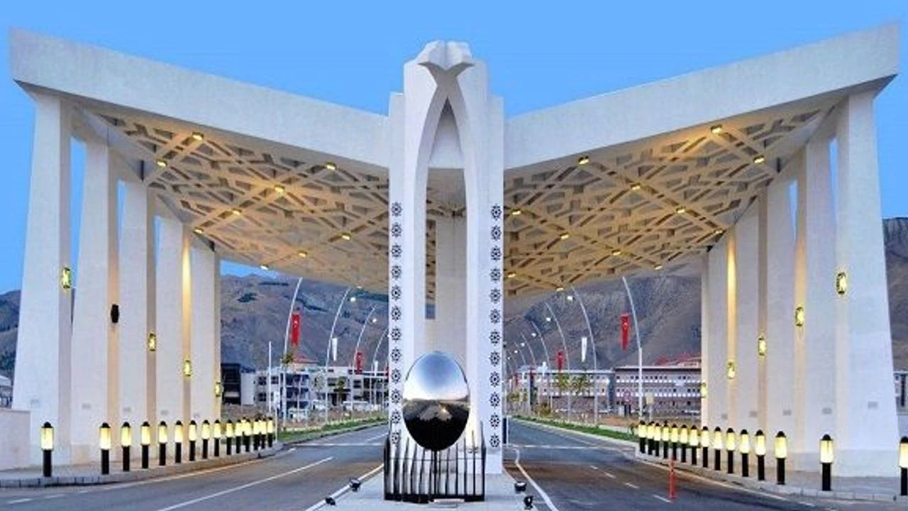 Erzincan Binali Yıldırım Üniversitesi