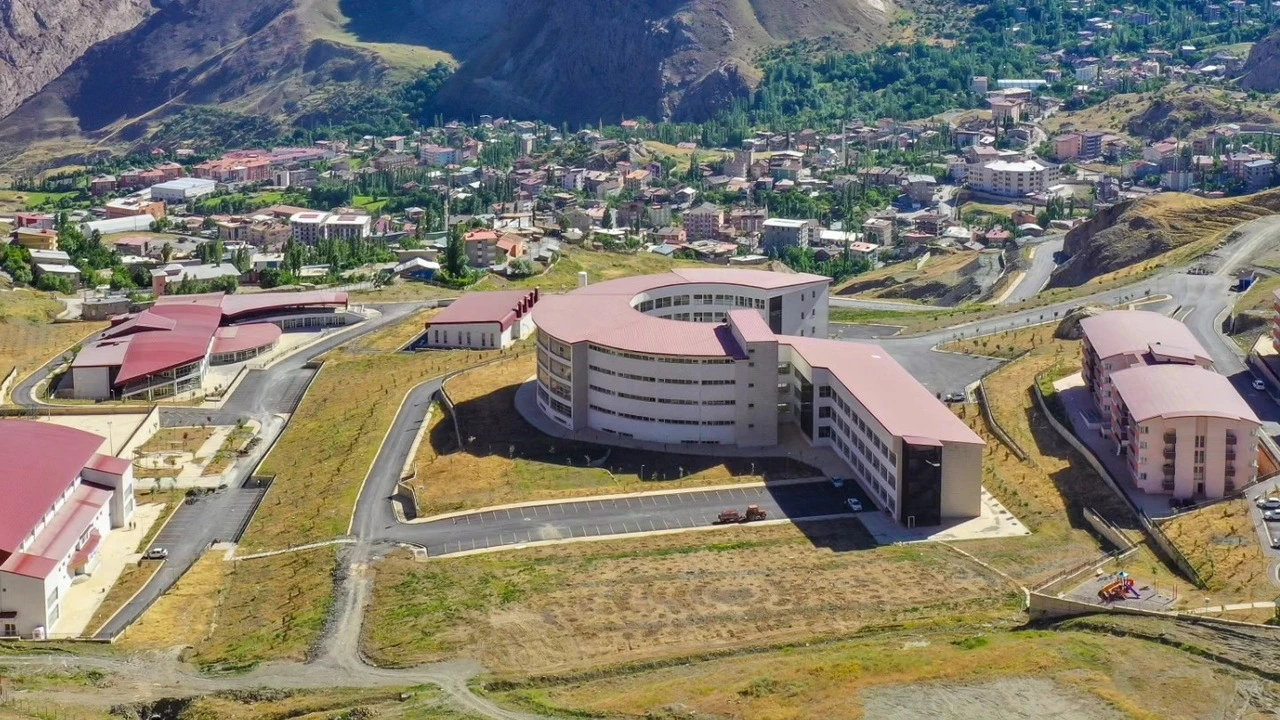 Hakkari Üniversitesi