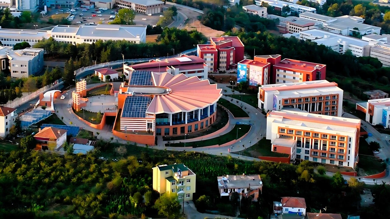 Karadeniz Teknik Üniversitesi