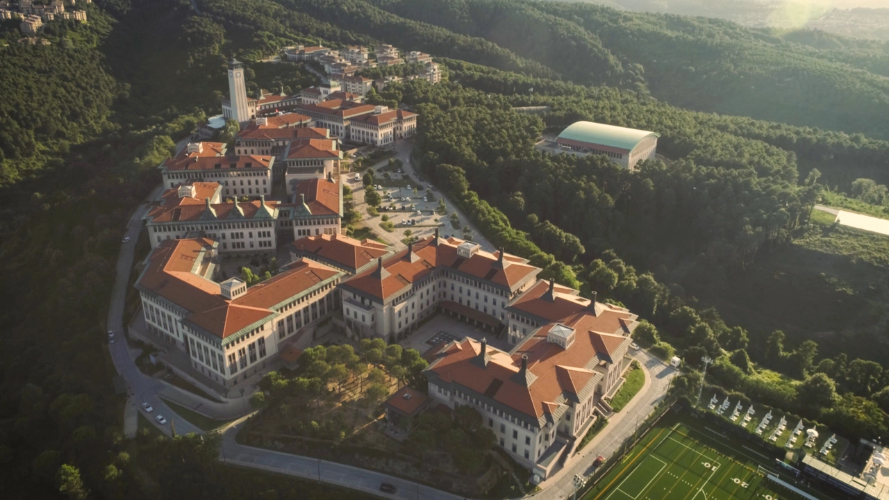 İstanbul Koç Üniversitesi